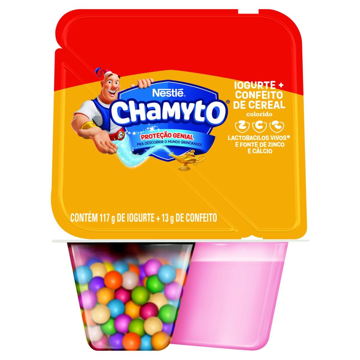Iogurte Parcialmente Desnatado Morango com Confeito de Cereal Colorido Chamyto Bandeja 130g